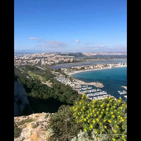 شقة La Breeze كالياري