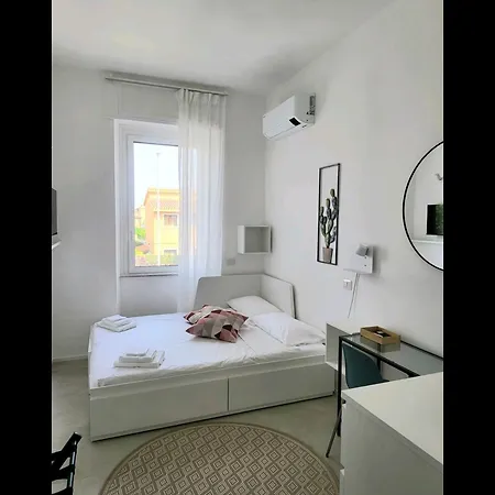 La Breeze Apartment *